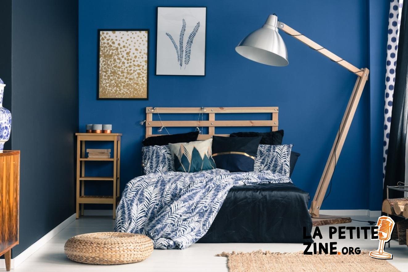Chambre Bleu Canard Et Dorée