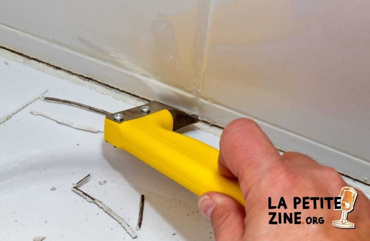 Comment enlever un joint silicone ?