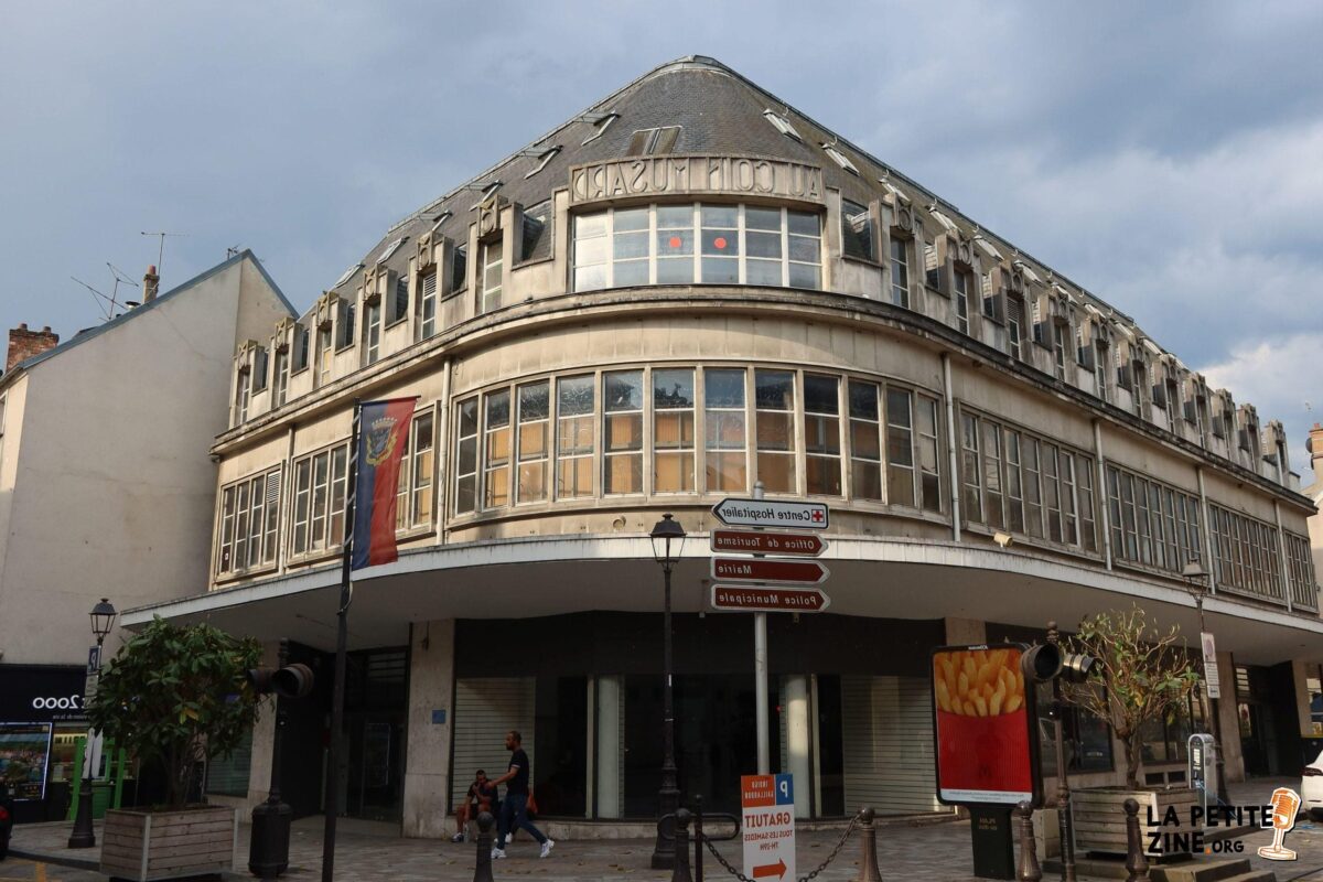 Monoprix et le Grand Bazar de Lyon: Fusion de Tradition et Innovation dans le Commerce Urbain