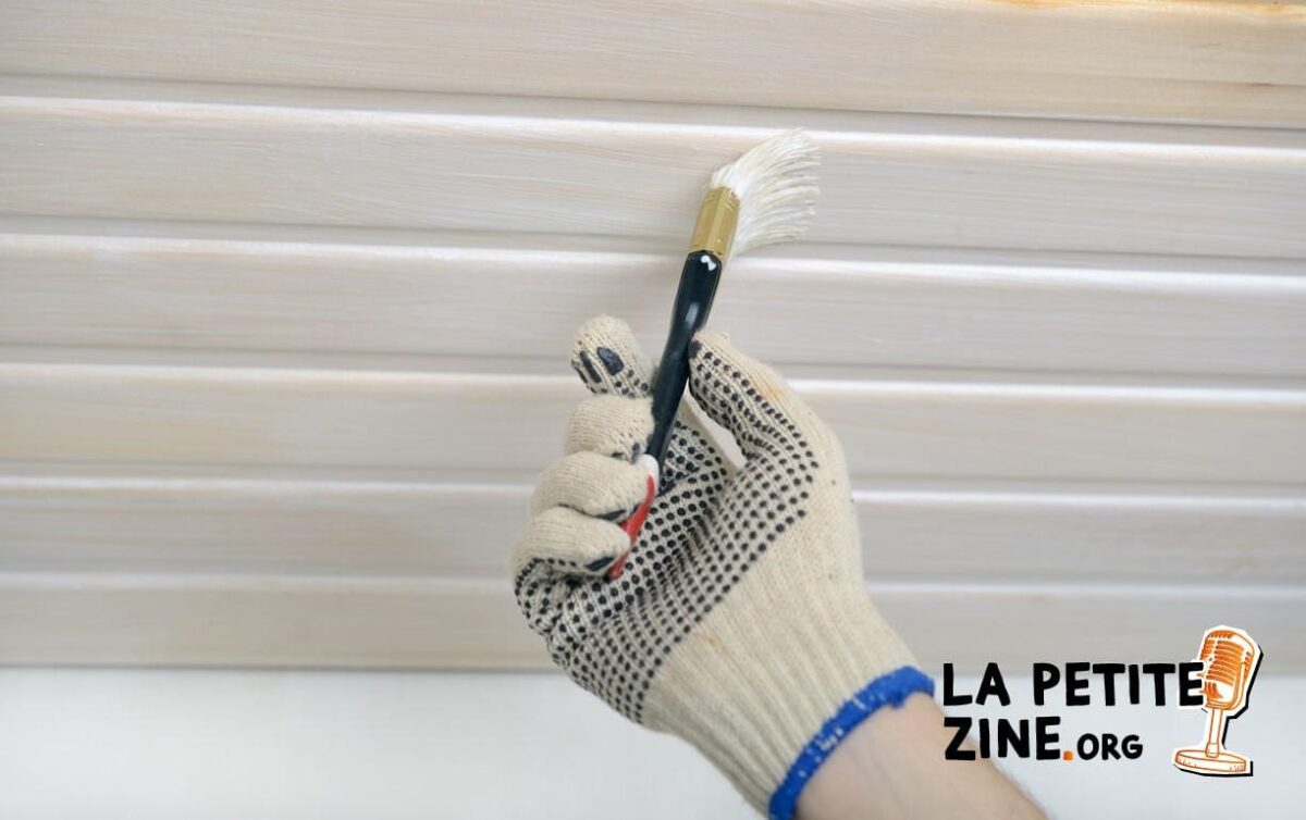 Comment peindre un plafond en lambris ?